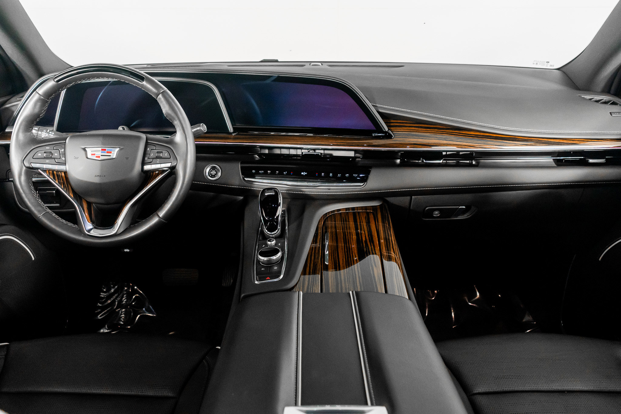 Used 2024 Cadillac Escalade ESV Premium Luxury image 53