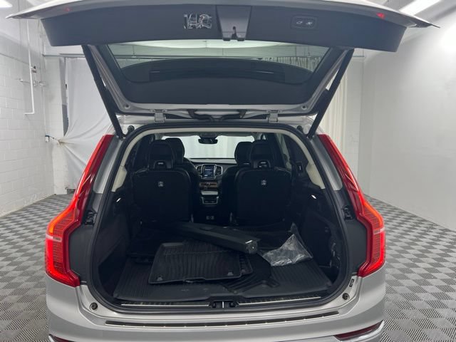 Used 2023 Volvo XC90 B6 Plus w/ Protection Package Premier AWD/4WD image 8