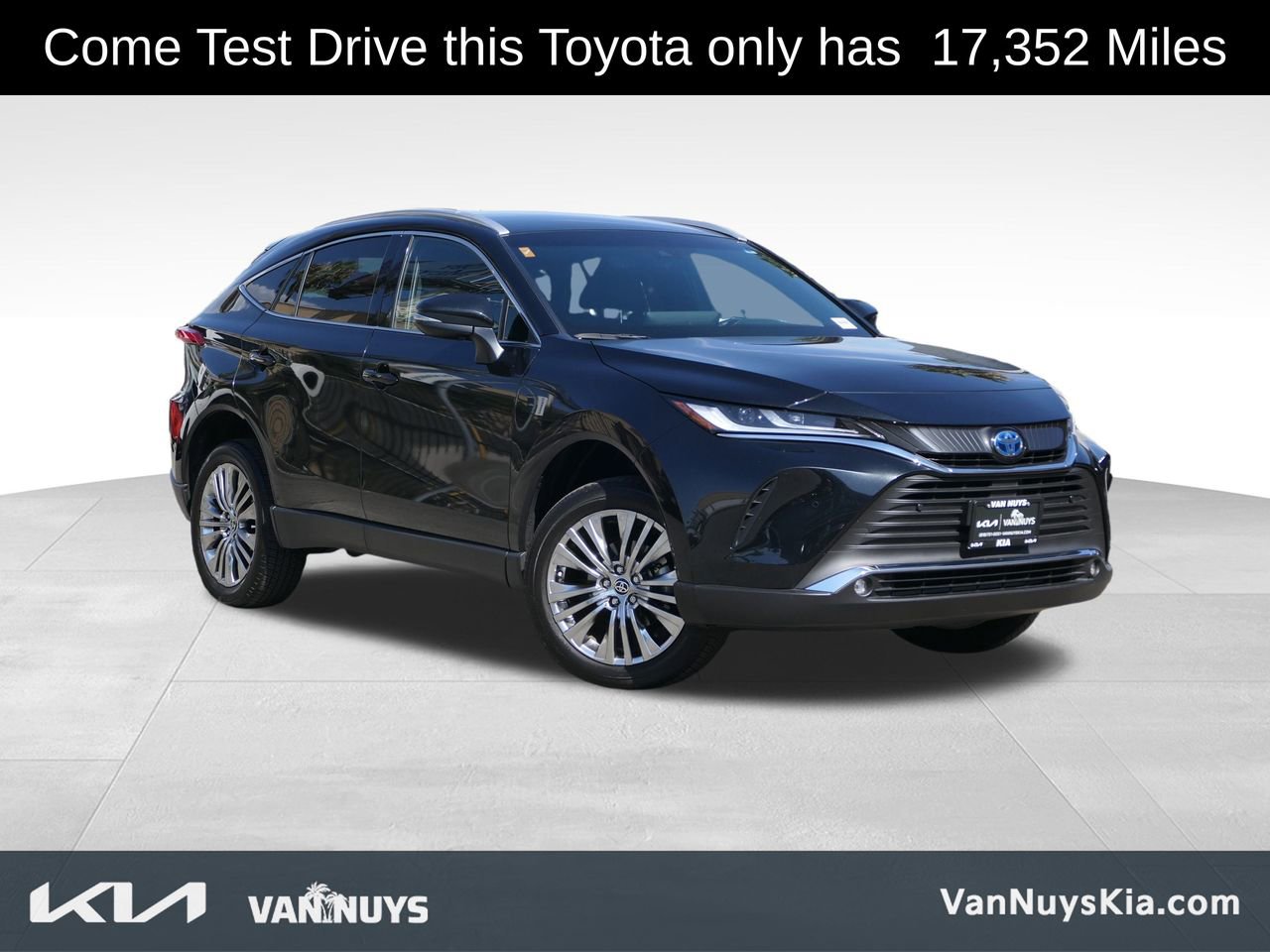 Used 2024 Toyota Venza XLE