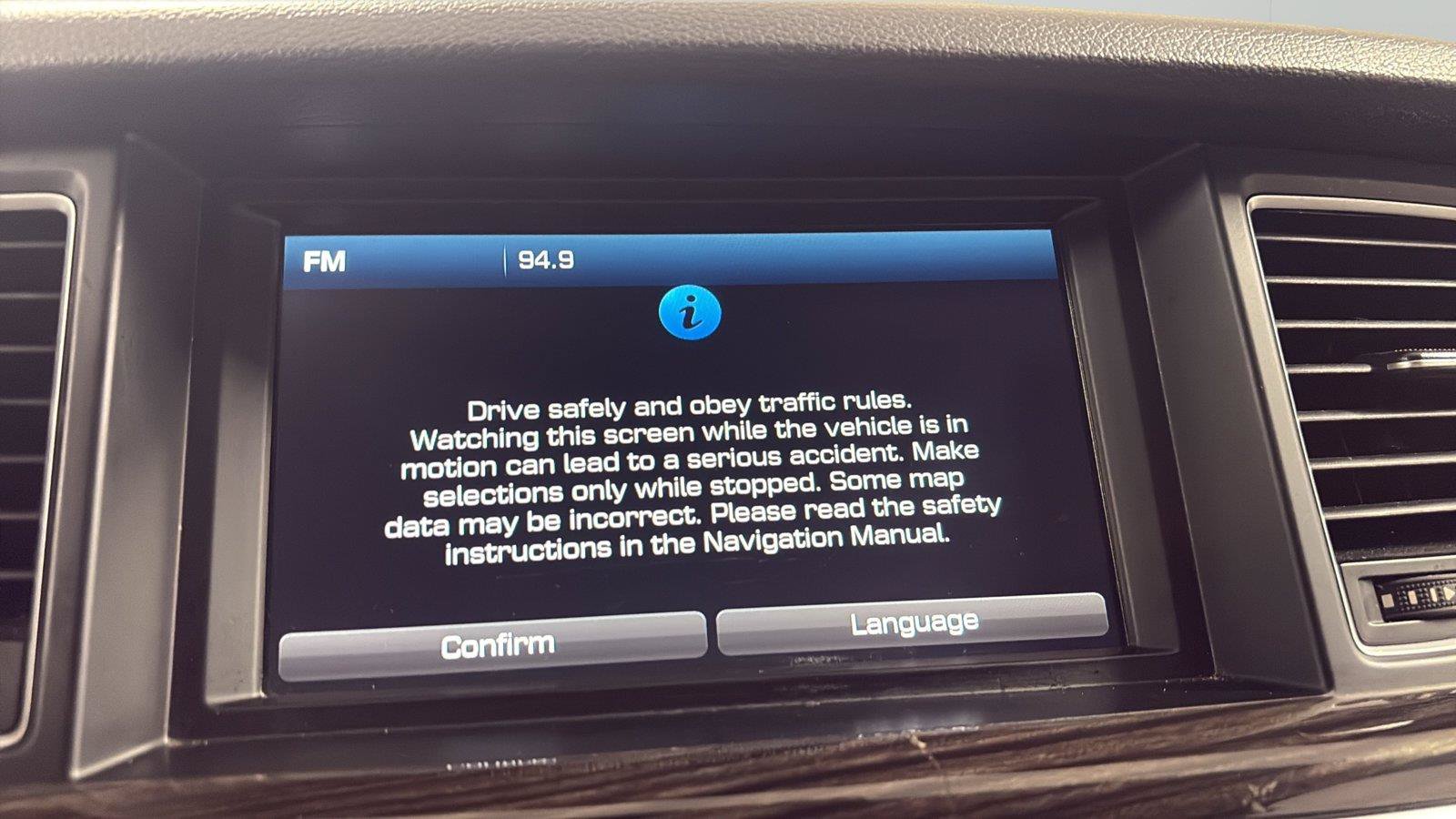 Used 2015 Hyundai Genesis 3.8 RWD image 16