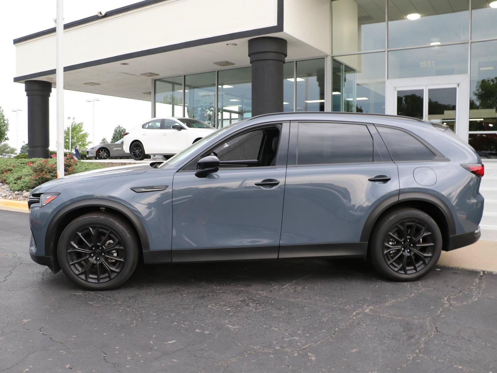 Certified 2026 MAZDA CX-70 3.3 Turbo w/ Premium Package AWD/4WD image 2