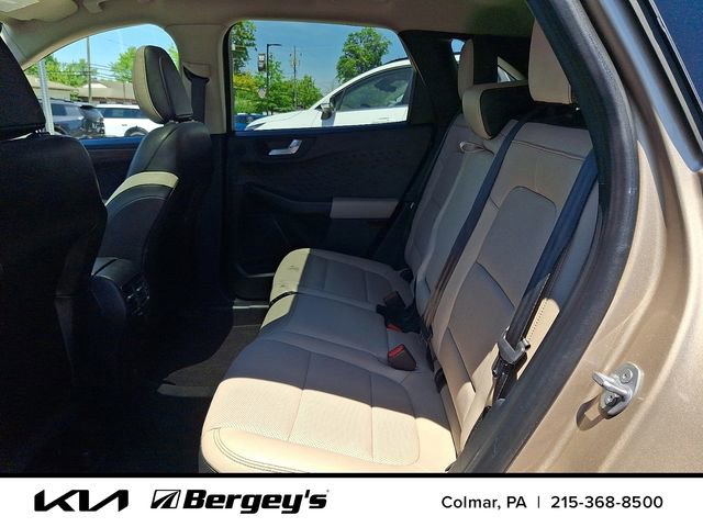 Used 2020 Ford Escape Titanium w/ Titanium Premium Package 2.0 AWD/4WD image 12