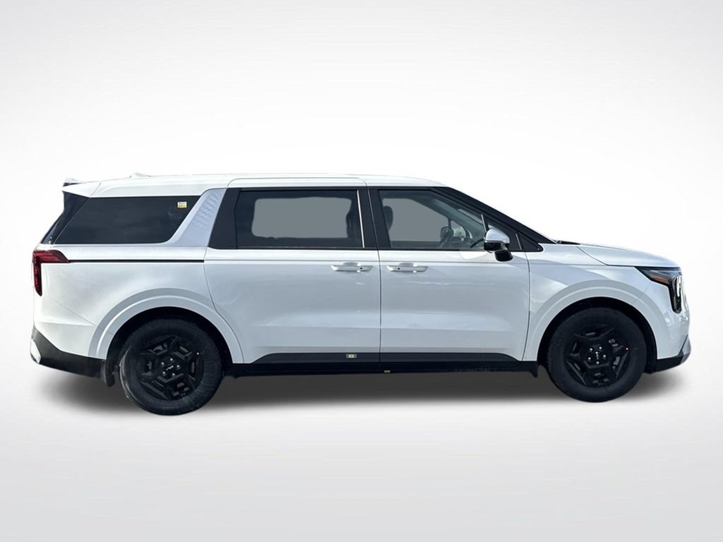 New 2026 Kia Carnival FWD image 6