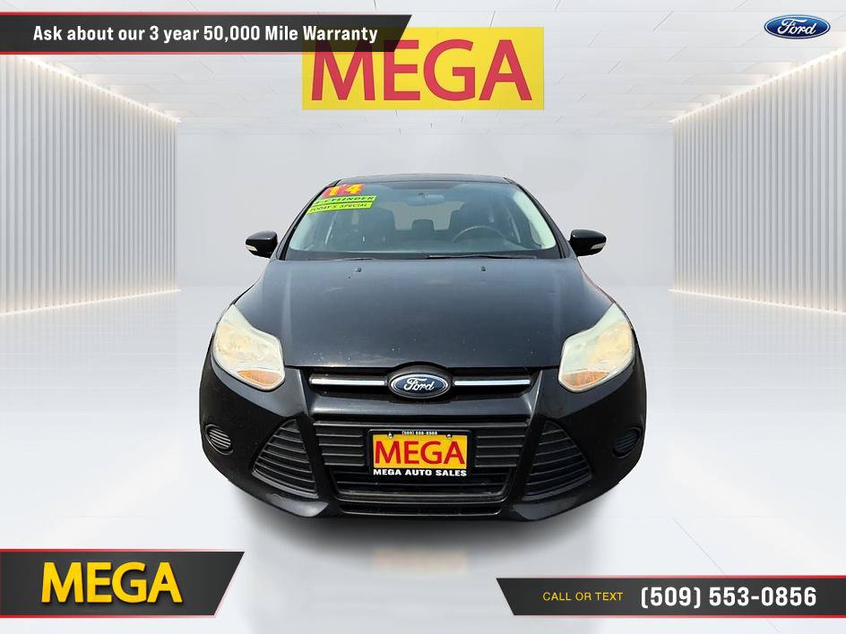 Used 2014 Ford Focus SE FWD image 2