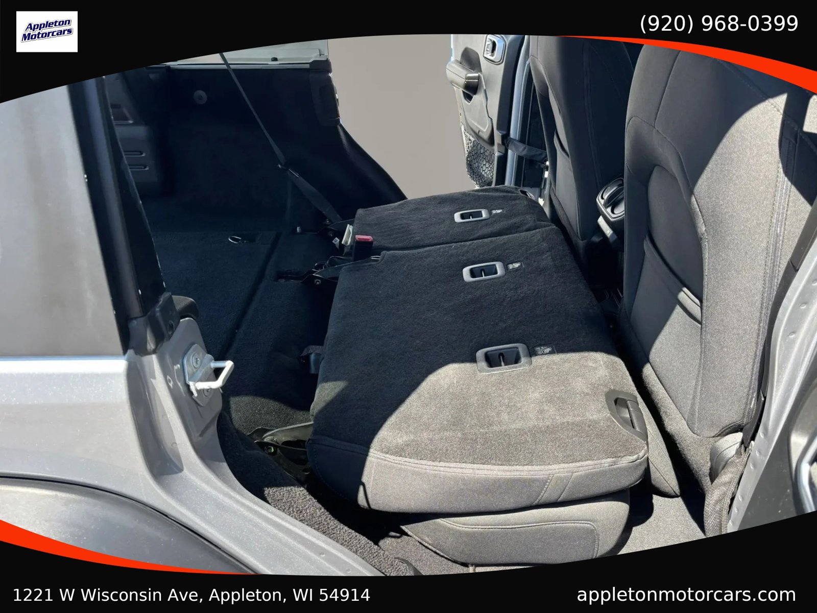 Used 2018 Jeep Wrangler Unlimited Sport S AWD/4WD image 28
