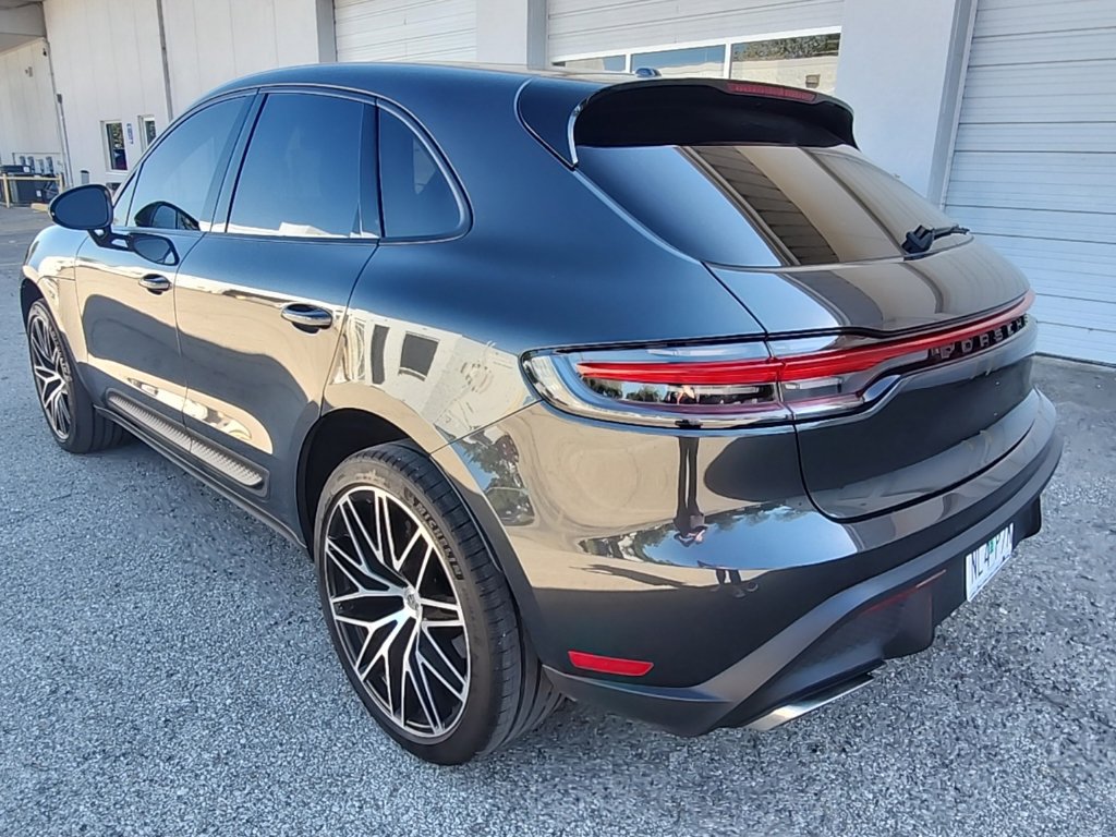 Used 2023 Porsche Macan AWD/4WD image 4
