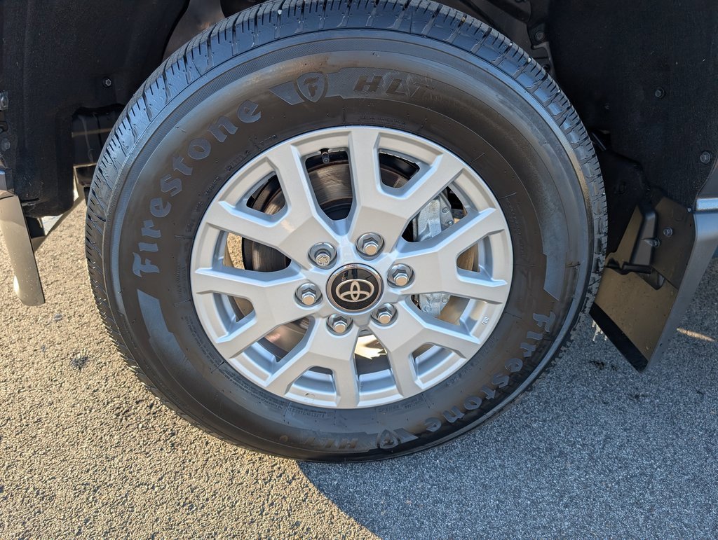 Used 2025 Toyota Tacoma SR5 image 12