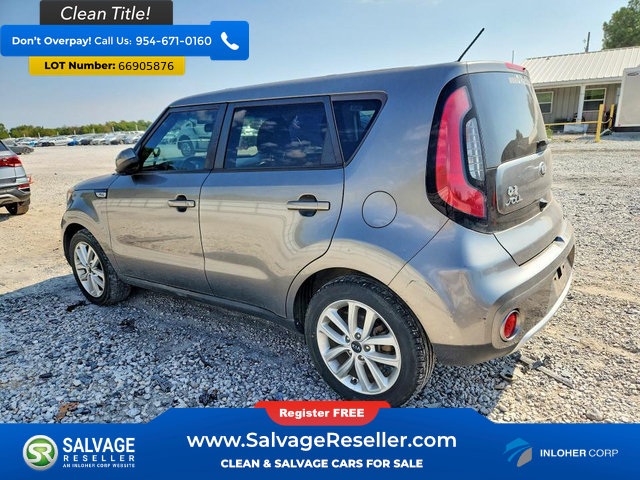 Used 2018 Kia Soul + FWD image 3