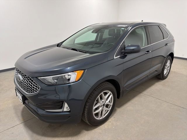 Used 2024 Ford Edge SEL w/ Convenience Package image 7