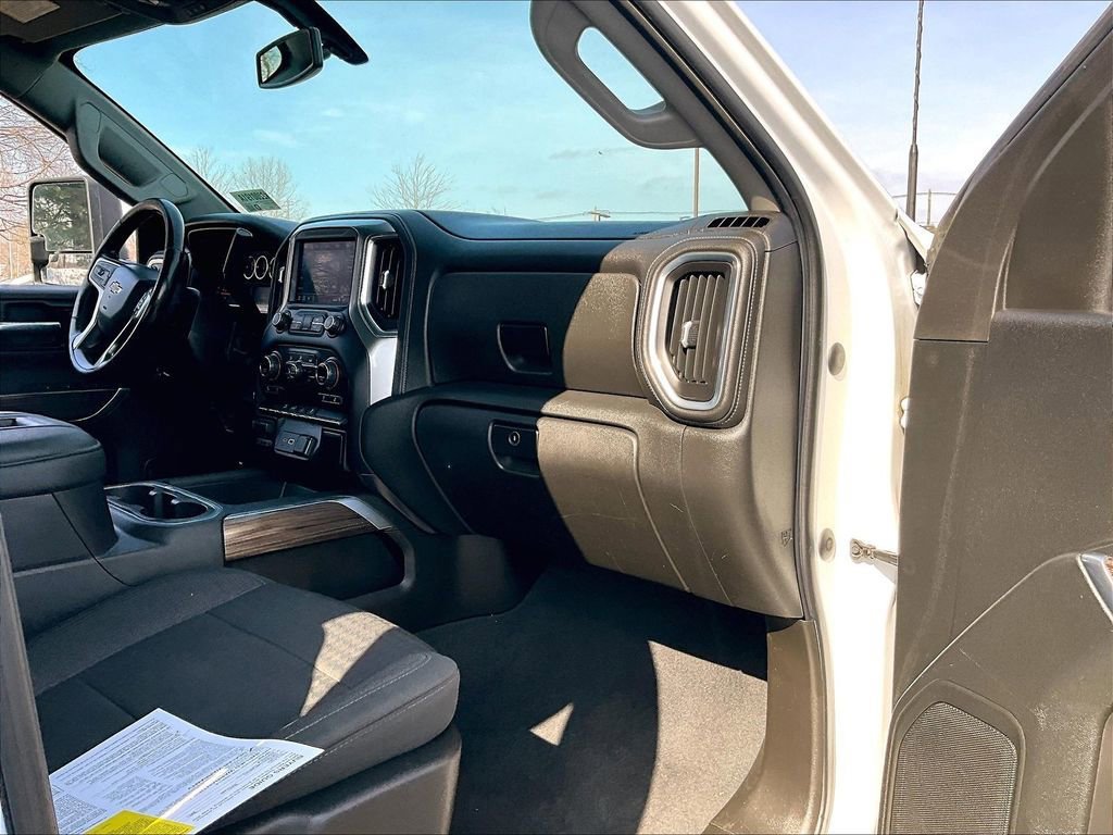 Used 2021 Chevrolet Silverado 2500 LT w/ Convenience Package AWD/4WD image 13