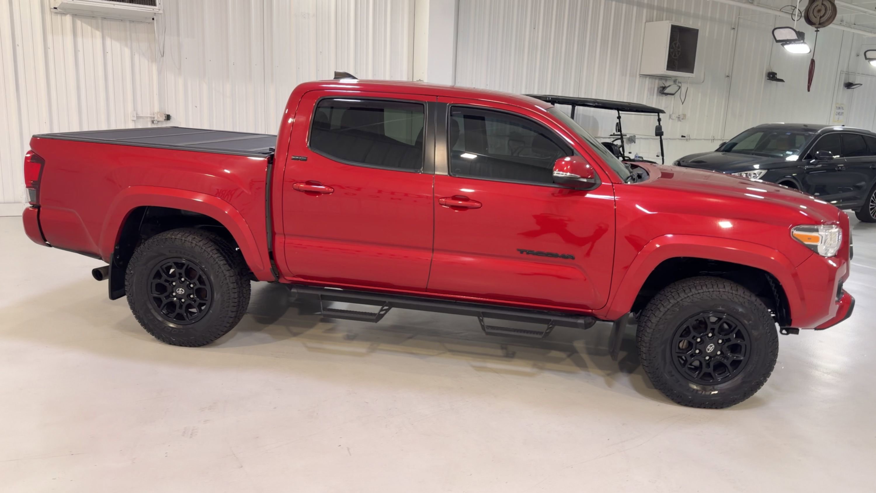Used 2021 Toyota Tacoma SR5 w/ Technology Package AWD/4WD image 2