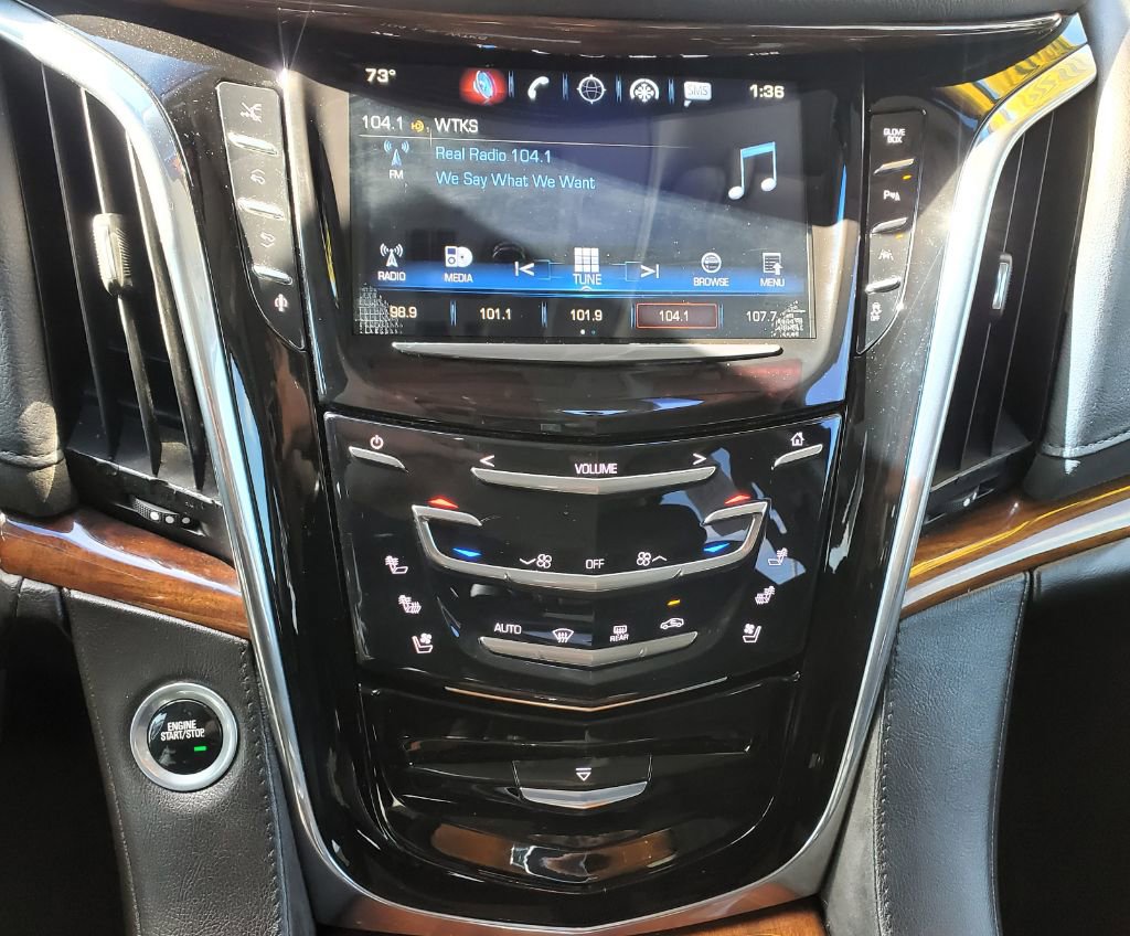 Used 2016 Cadillac Escalade Premium image 20