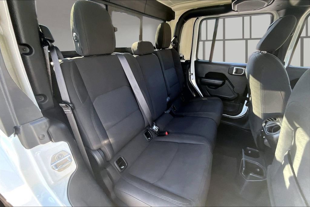 Used 2023 Jeep Gladiator Sport AWD/4WD image 24