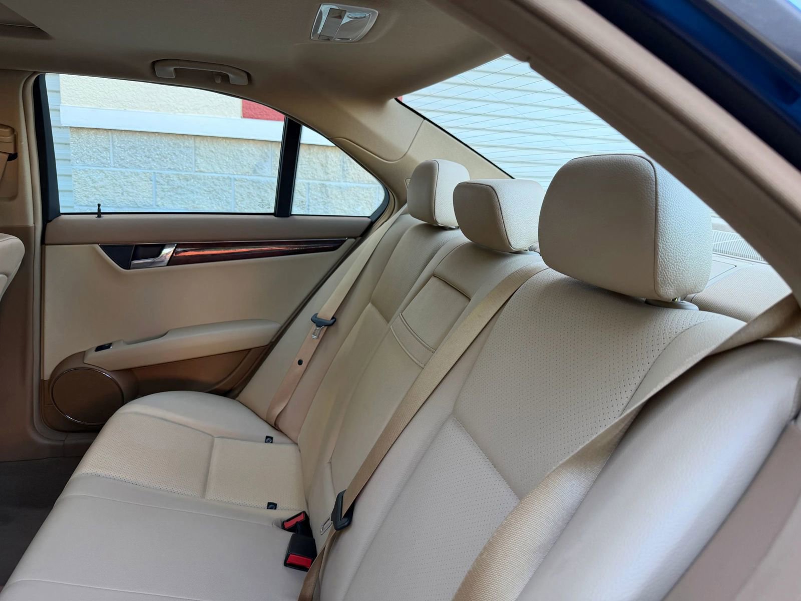 Used 2008 Mercedes-Benz C 300 Sedan image 43