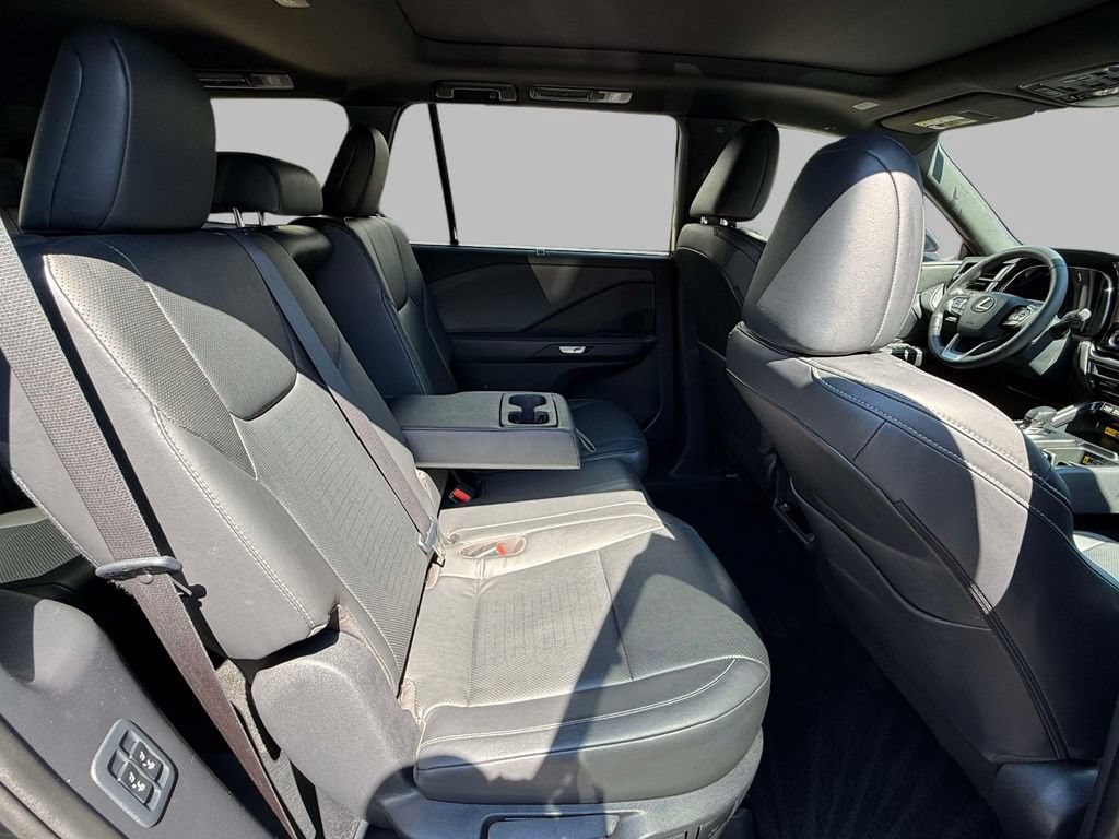 Used 2025 Lexus TX 350 AWD w/ Technology Package image 16