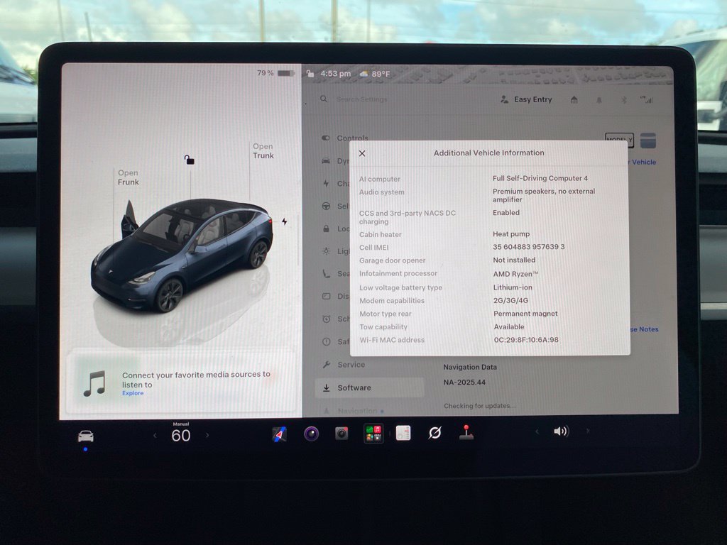 Used 2024 Tesla Model Y 2WD image 5