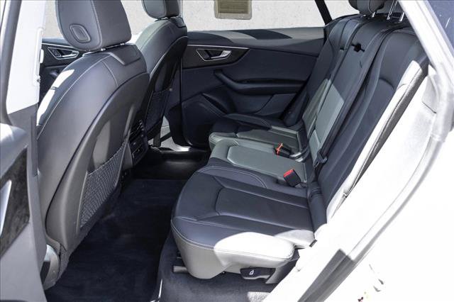 Used 2022 Audi Q8 Premium AWD/4WD image 22