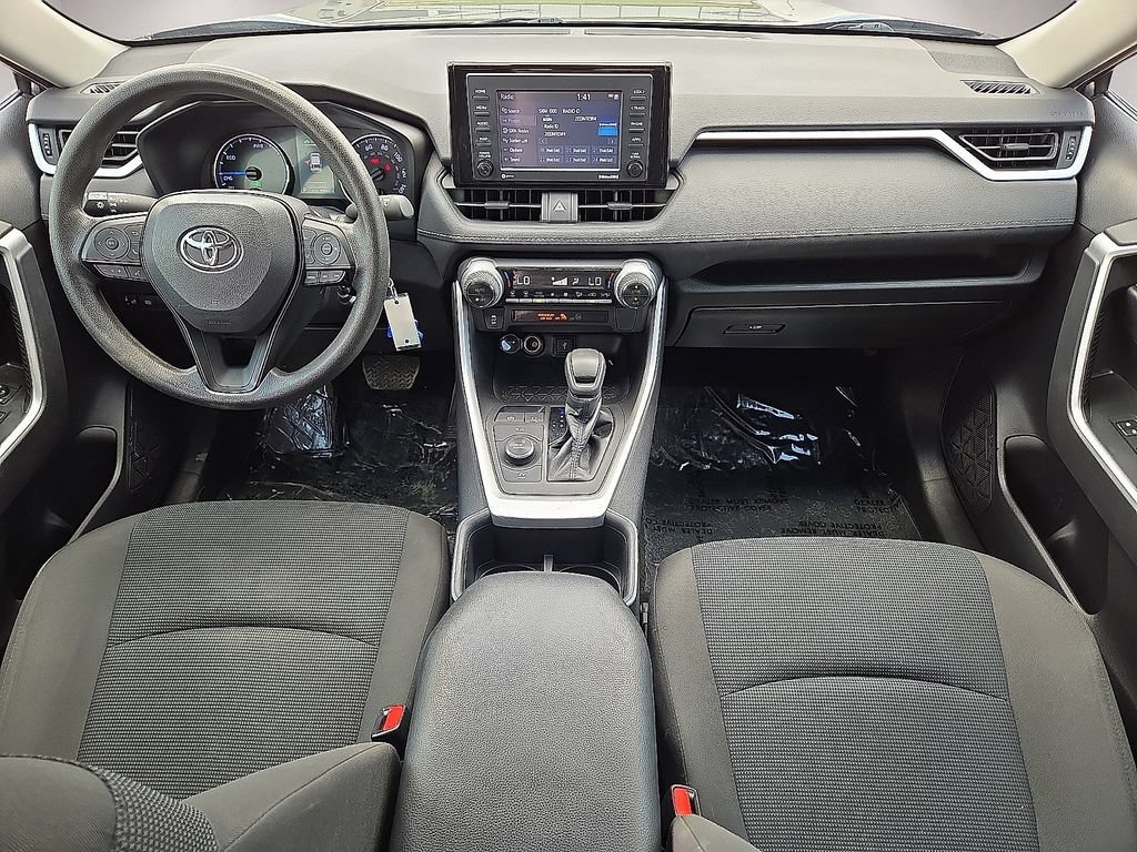 Used 2022 Toyota RAV4 LE AWD/4WD image 16