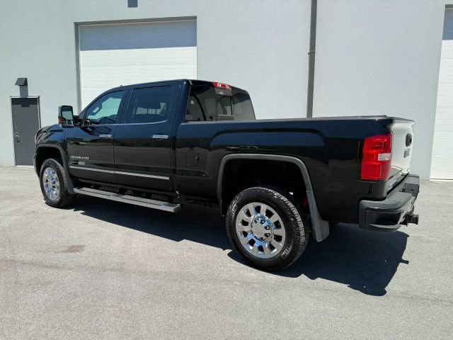Used 2019 GMC Sierra 2500 Denali AWD/4WD image 4