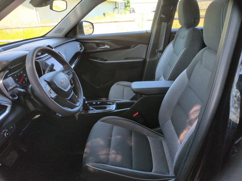 Used 2022 Chevrolet TrailBlazer LT AWD/4WD image 12