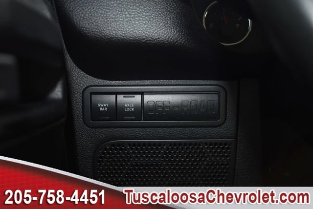 Used 2018 Jeep Wrangler Unlimited Rubicon w/ Connectivity Group AWD/4WD image 34