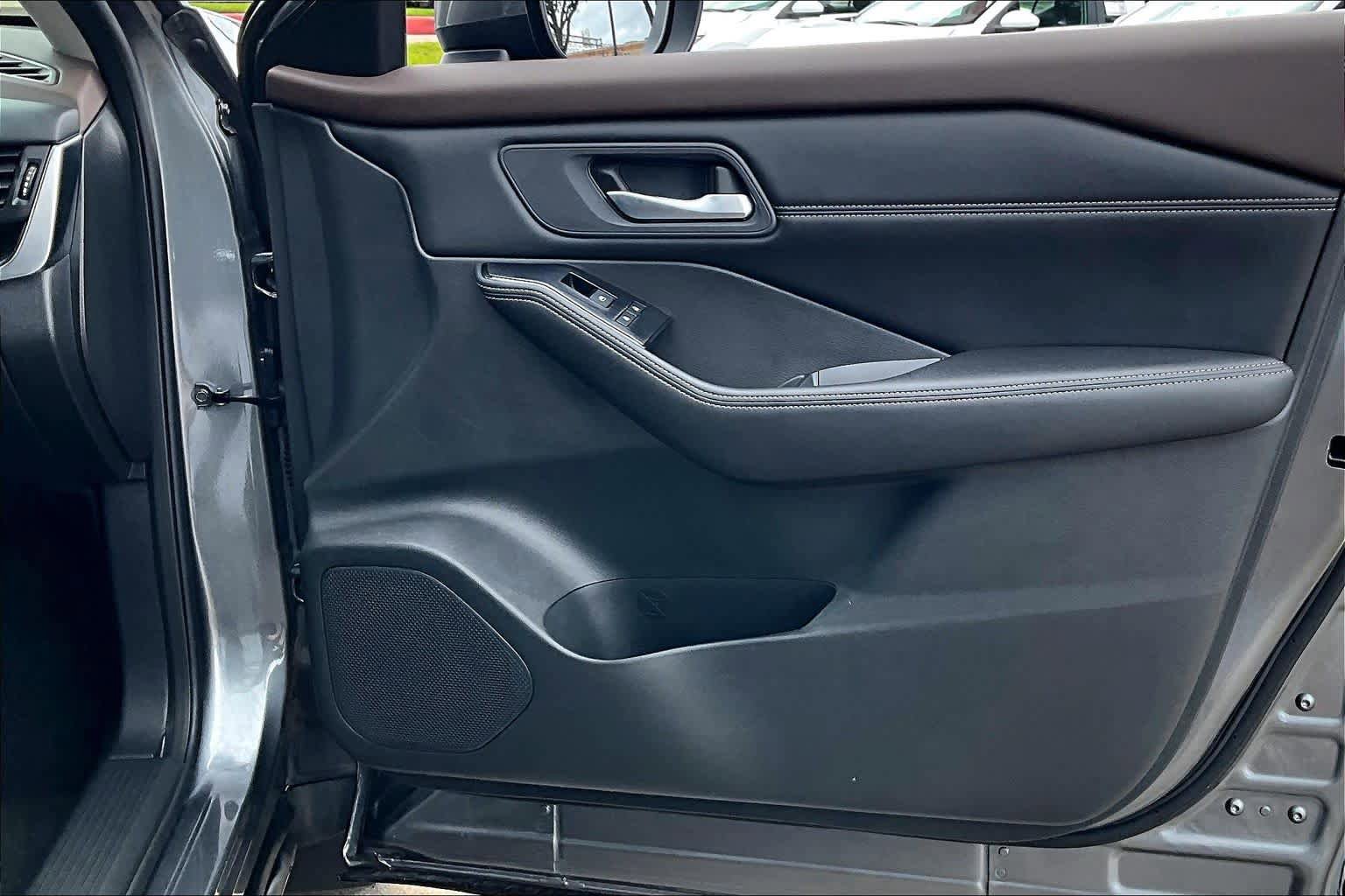 Certified 2023 Nissan Rogue SV w/ SV Premium B Package FWD image 21