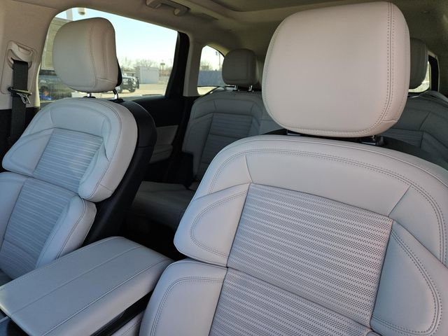 New 2026 Lincoln Nautilus Reserve AWD/4WD image 19