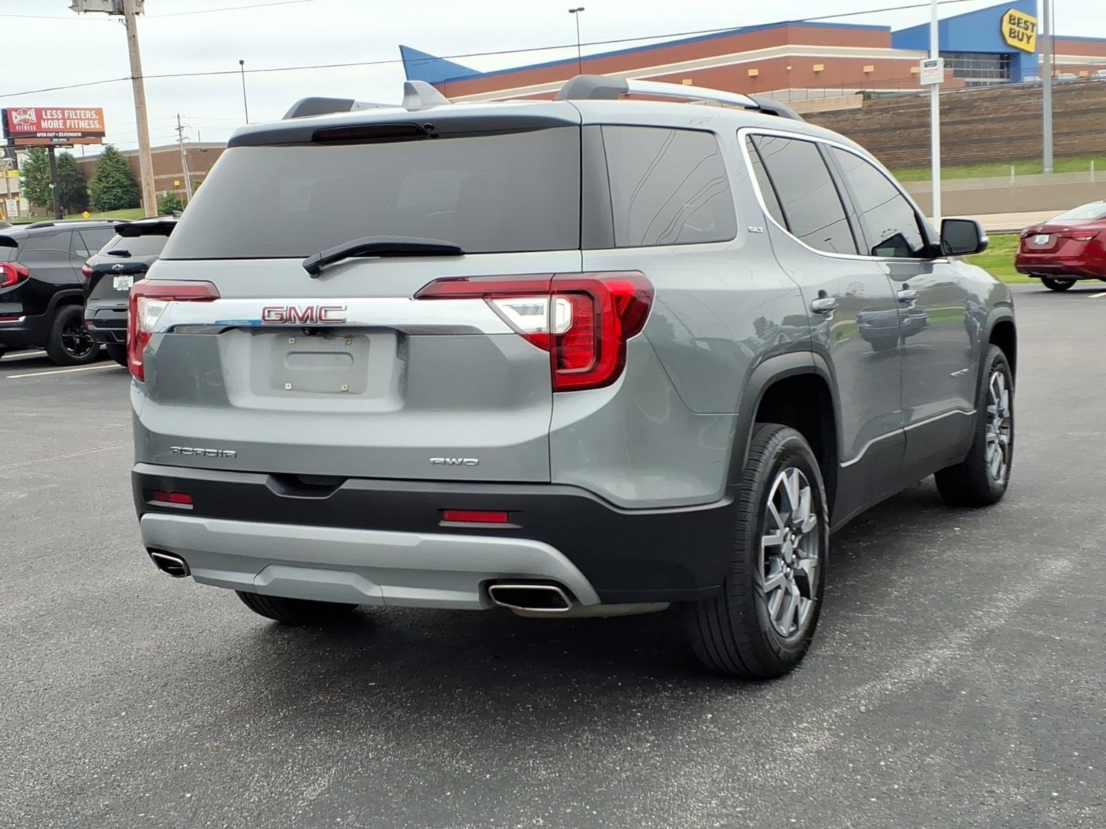 Used 2023 GMC Acadia SLT AWD/4WD image 28
