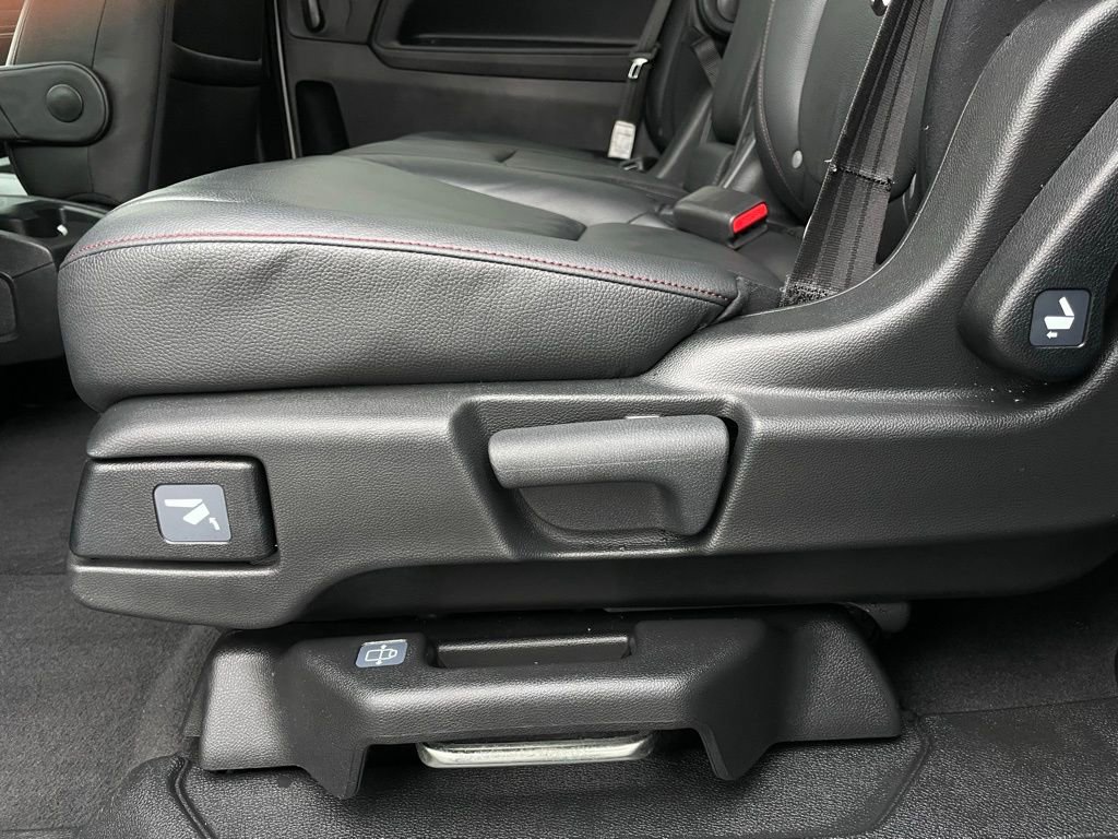 Certified 2023 Honda Odyssey Sport image 40