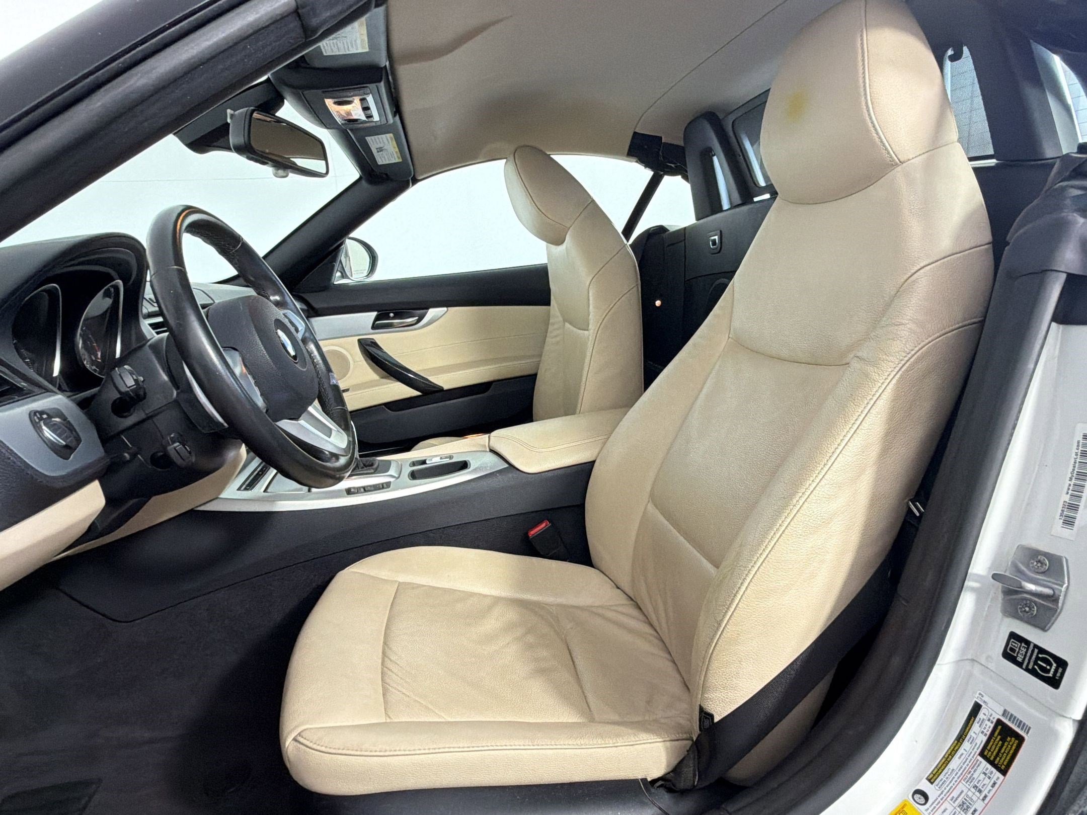 Used 2014 BMW Z4 sDrive28i image 5