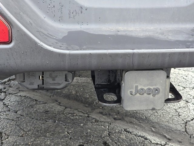 Used 2023 Jeep Wrangler Altitude image 23