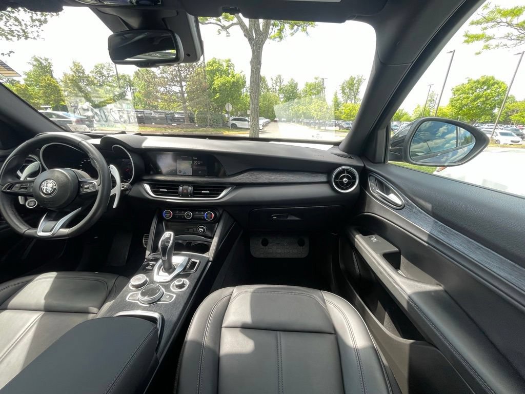 Used 2024 Alfa Romeo Stelvio Sprint AWD/4WD image 18