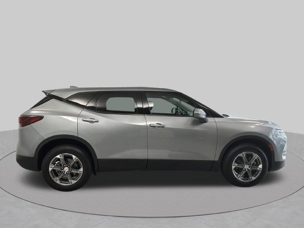 Used 2023 Chevrolet Blazer LT AWD/4WD image 6
