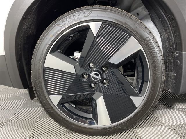 New 2026 Nissan Kicks SR w/ SR Premium Package image 12