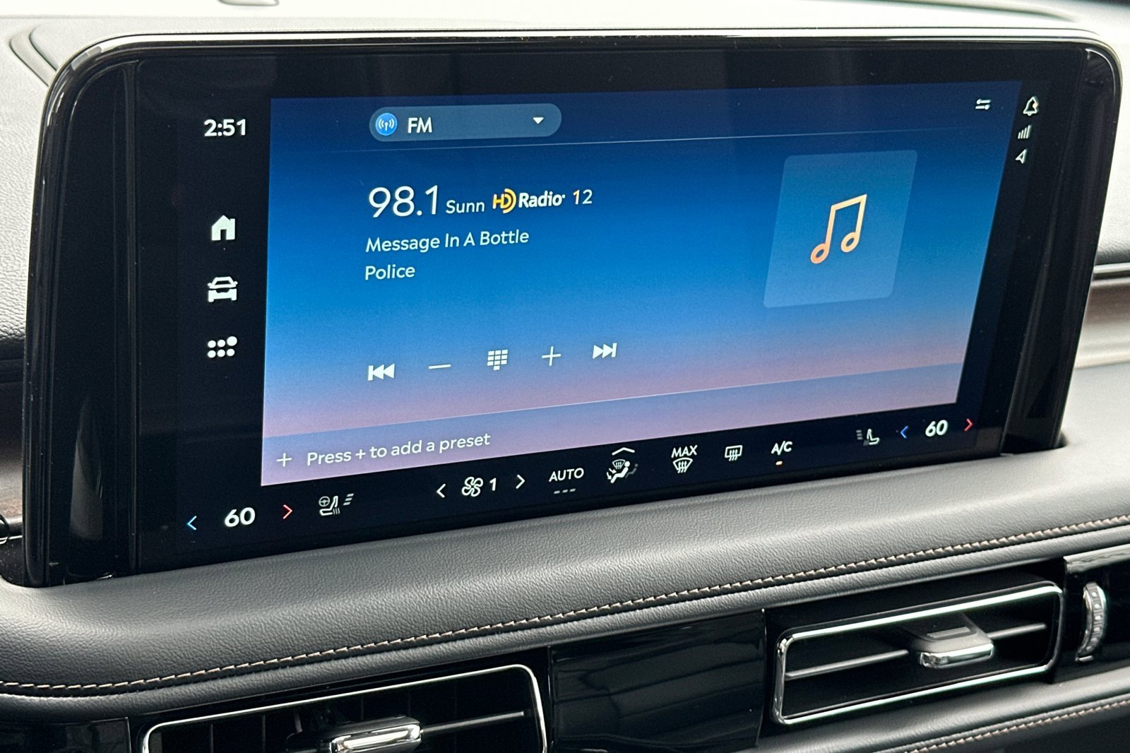 New 2025 Lincoln Aviator Reserve w/ Luxury Package image 17
