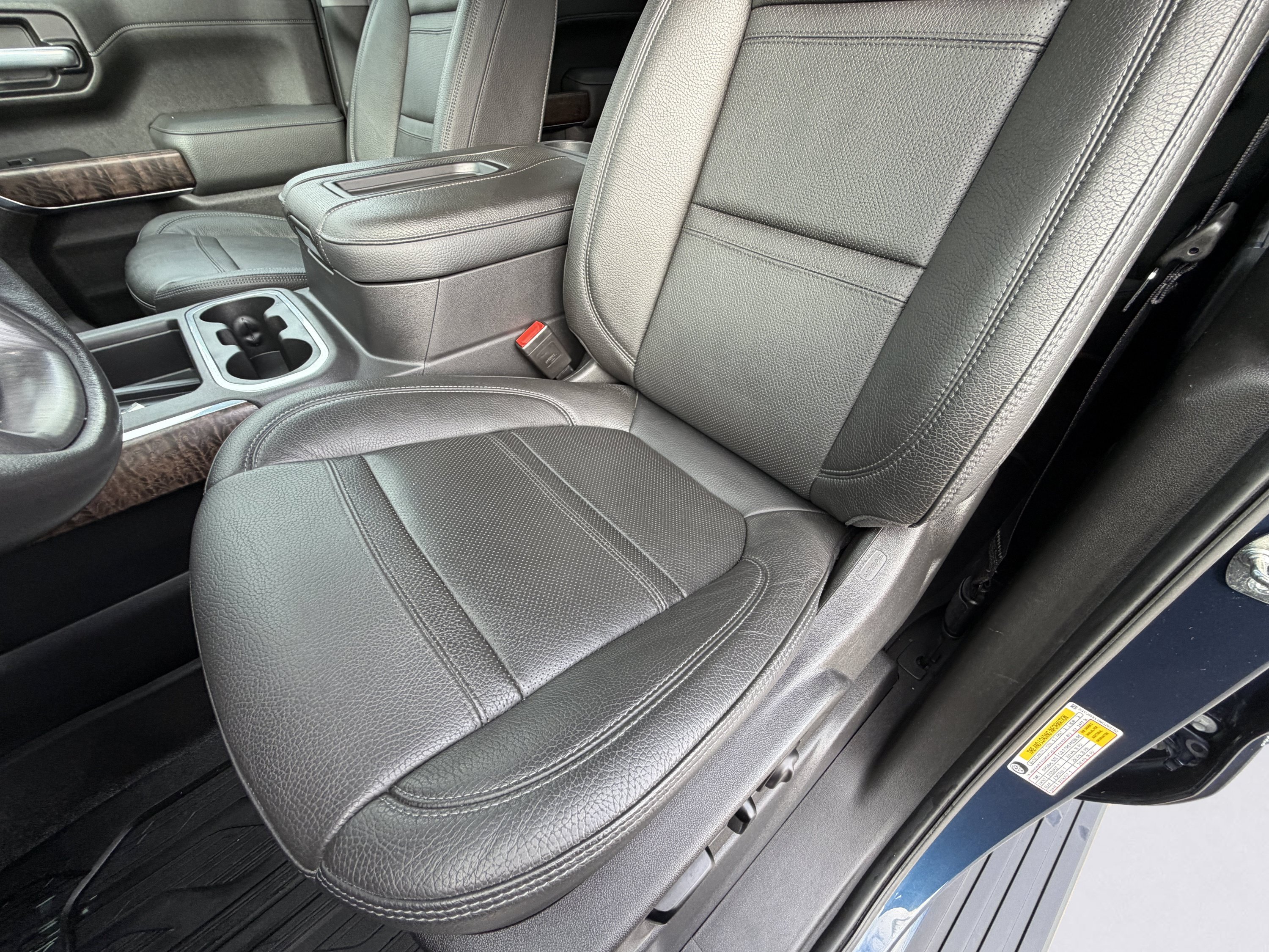 Used 2021 GMC Sierra 1500 Denali w/ Denali Ultimate Package AWD/4WD image 34
