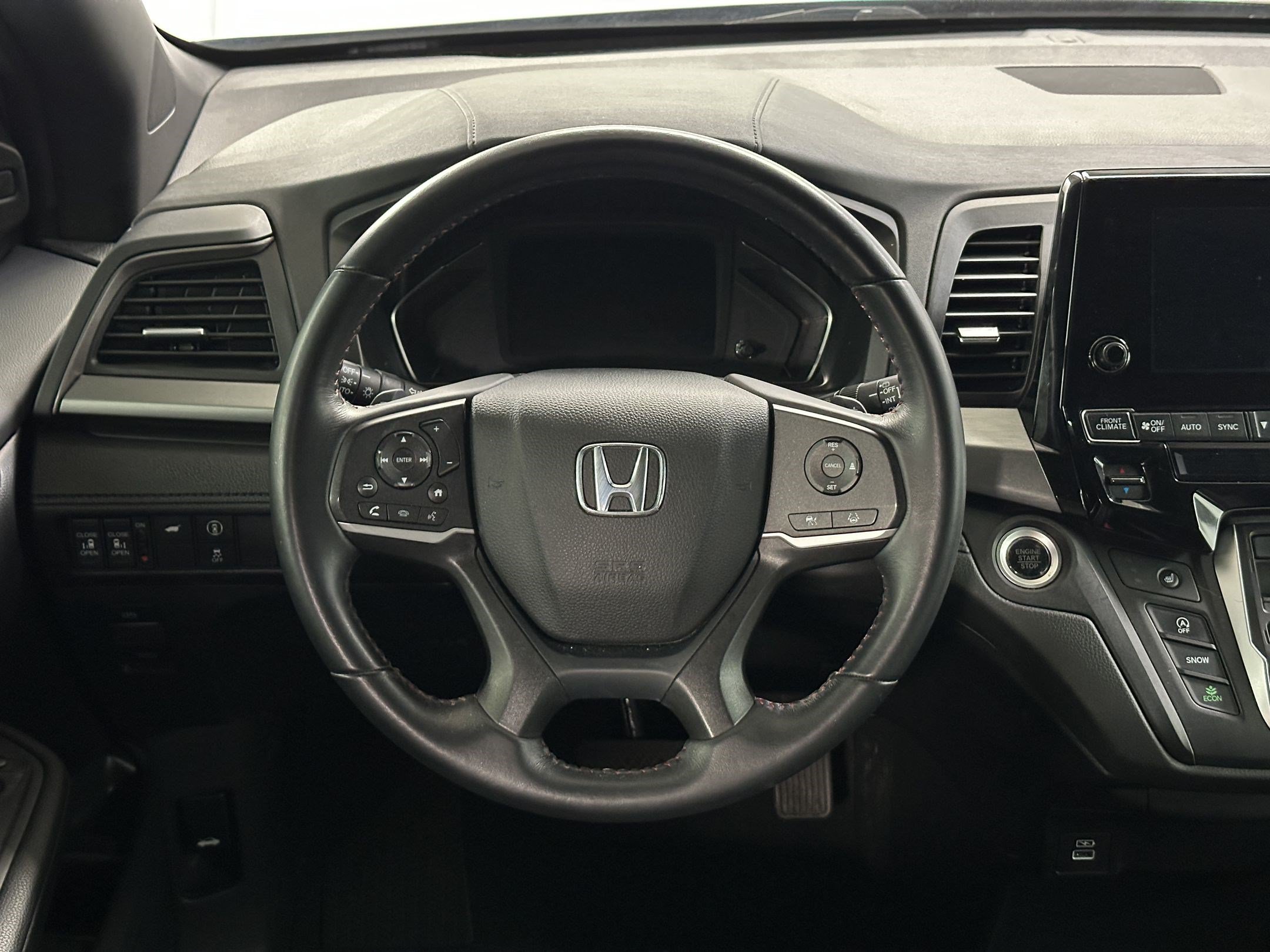 Certified 2024 Honda Odyssey Sport image 11