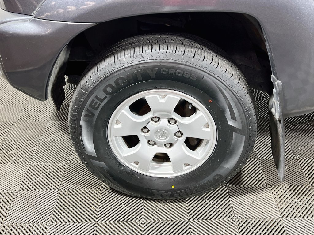 Used 2015 Toyota Tacoma PreRunner w/ TRD Off-Road Package RWD image 27