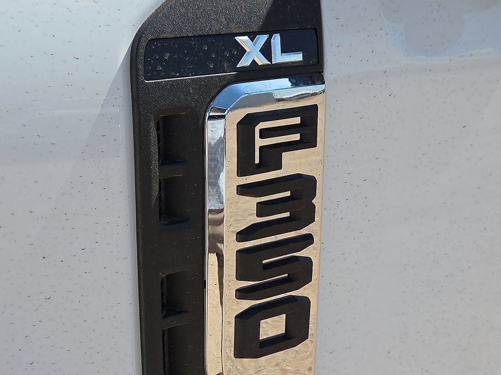 New 2026 Ford F350 XL w/ XL Chrome Package AWD/4WD image 14