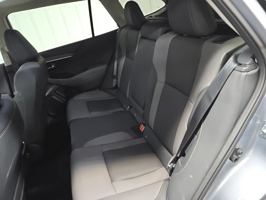 Used 2023 Subaru Outback Onyx Edition image 33