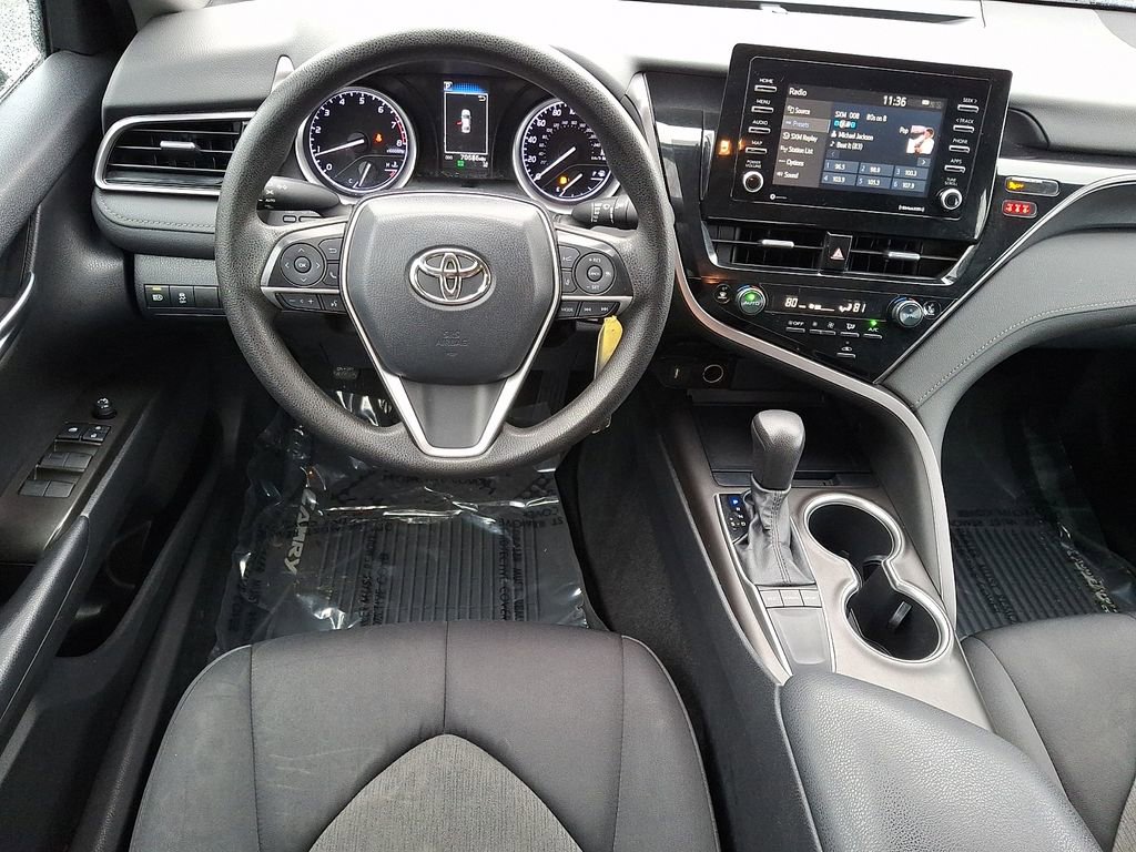 Used 2022 Toyota Camry LE image 11