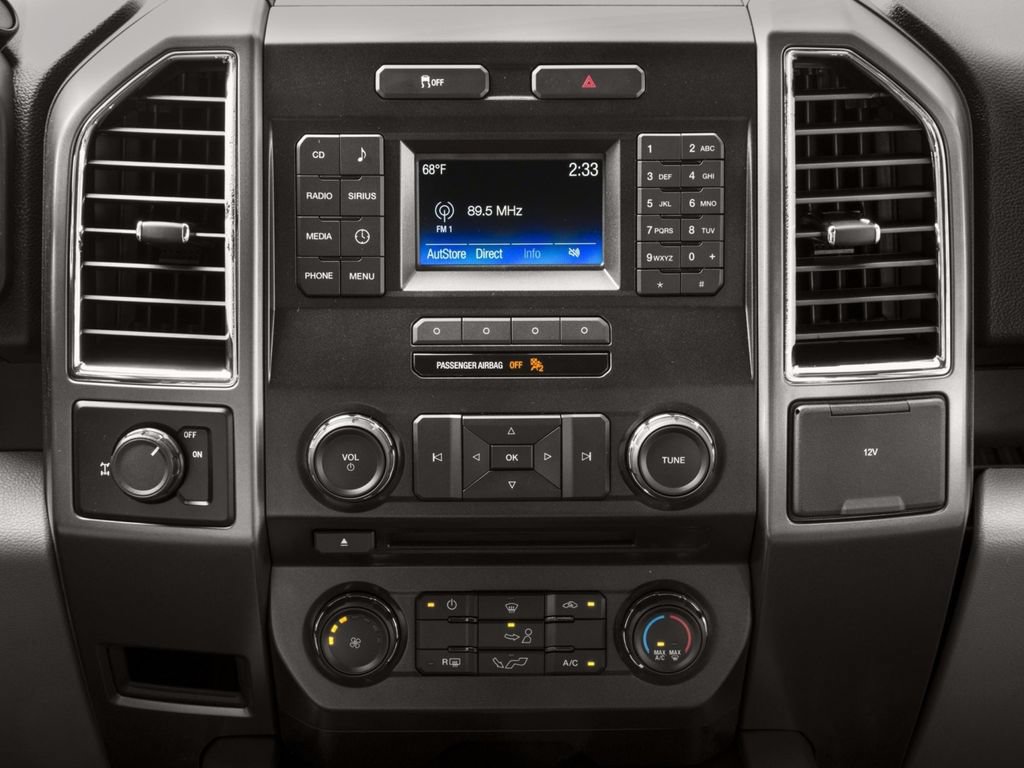 Used 2016 Ford F150 XLT w/ Equipment Group 302A Luxury AWD/4WD image 9