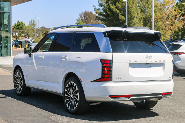 Certified 2026 Hyundai Palisade Calligraphy AWD/4WD image 8