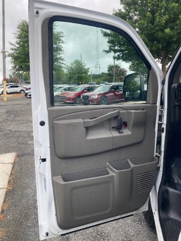 Used 2023 Chevrolet Express 2500 RWD image 21