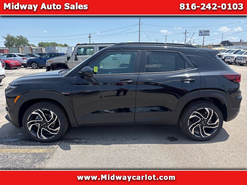 Used 2025 Chevrolet TrailBlazer RS w/ Convenience Package image 1