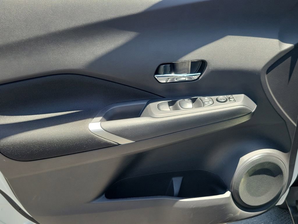 Used 2024 Nissan Kicks SV FWD image 19