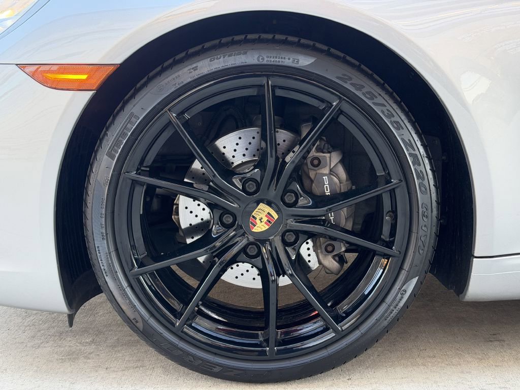 Used 2017 Porsche 911 Carrera image 16