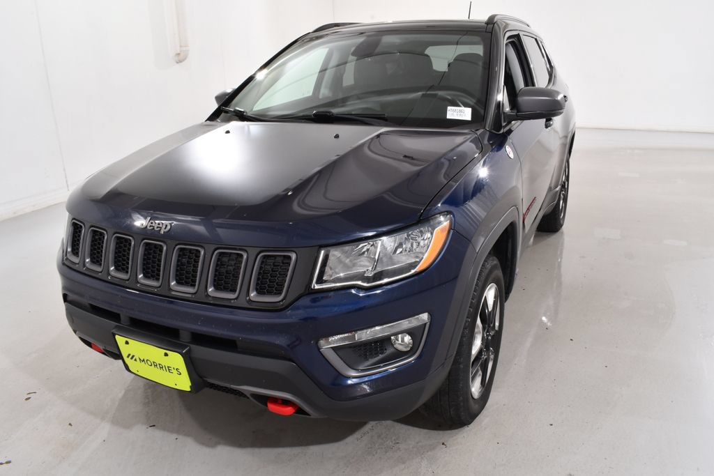 Used 2017 Jeep Compass Trailhawk w/ Leather Interior Group AWD/4WD image 2