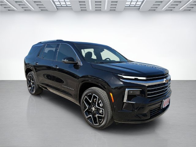 Used 2026 Chevrolet Traverse High Country AWD/4WD image 2