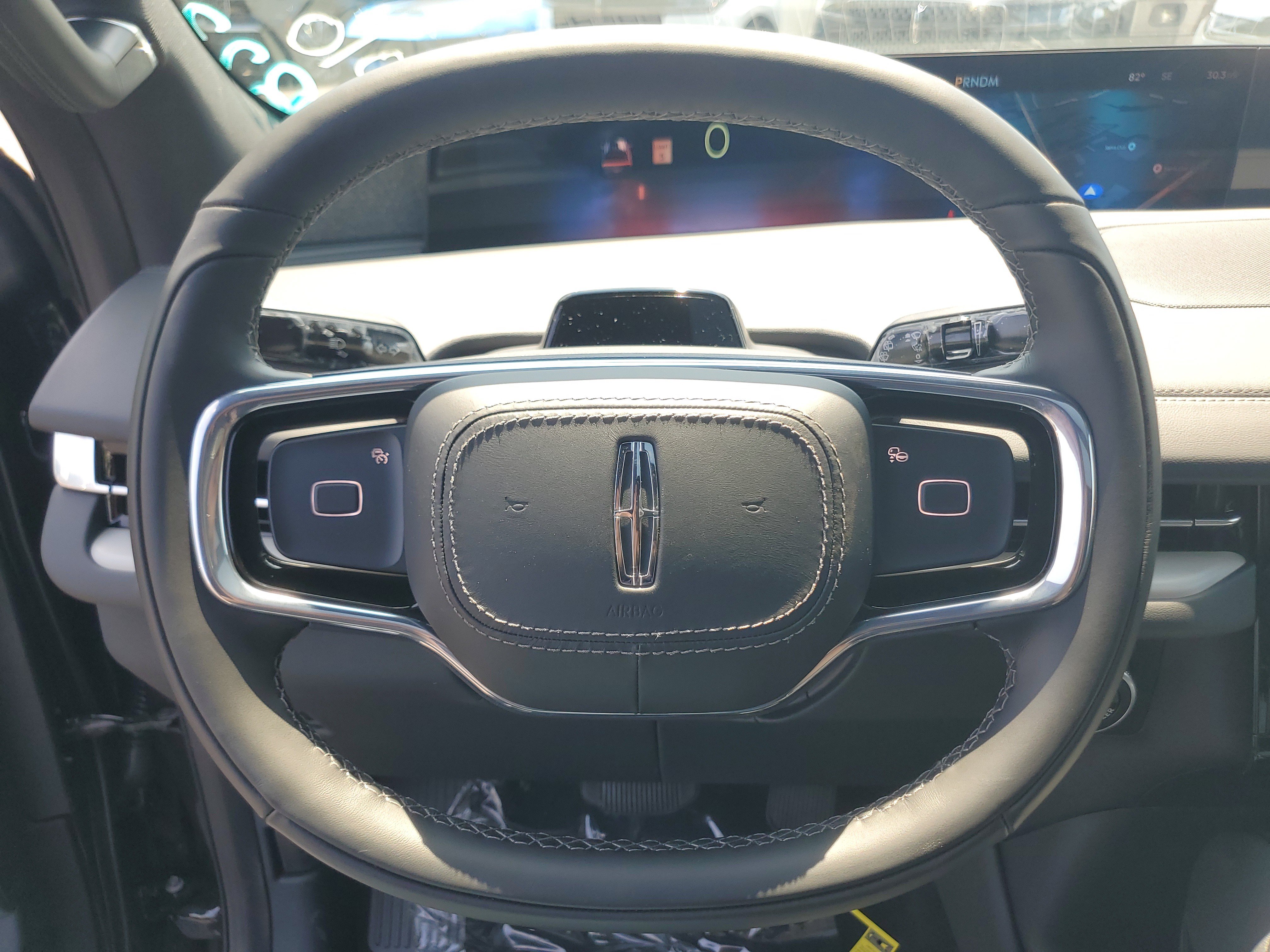New 2027 Lincoln Navigator Reserve w/ Jet Appearance Package AWD/4WD image 16